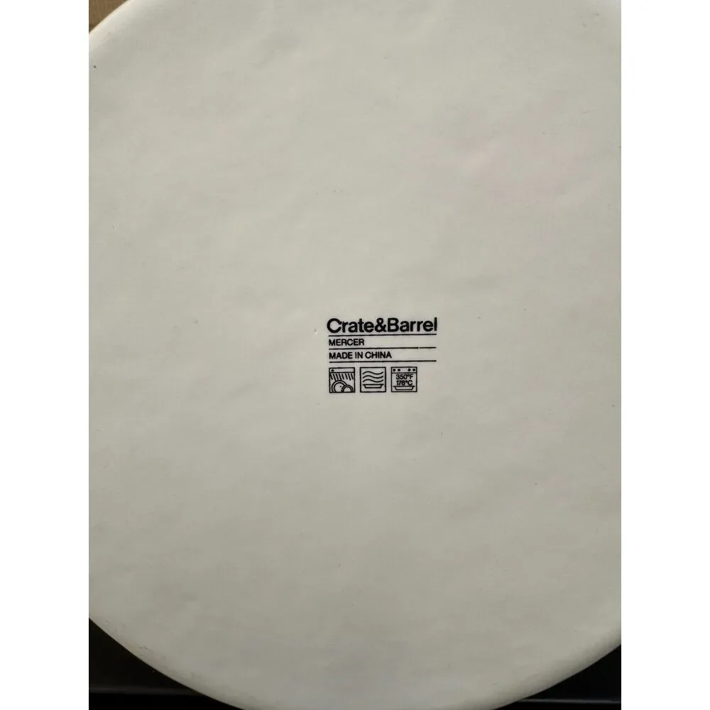 Crate and Barrel B&W Mercer Flowers Thin Glazed Porcelain Salad Desert Plate
